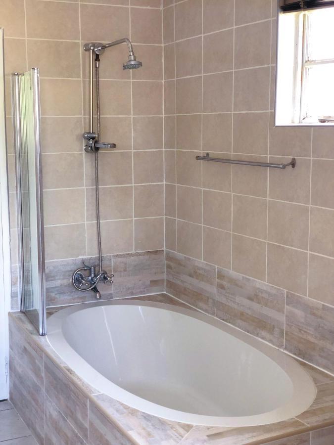 Blue Crane Guesthouse Масеру Экстерьер фото