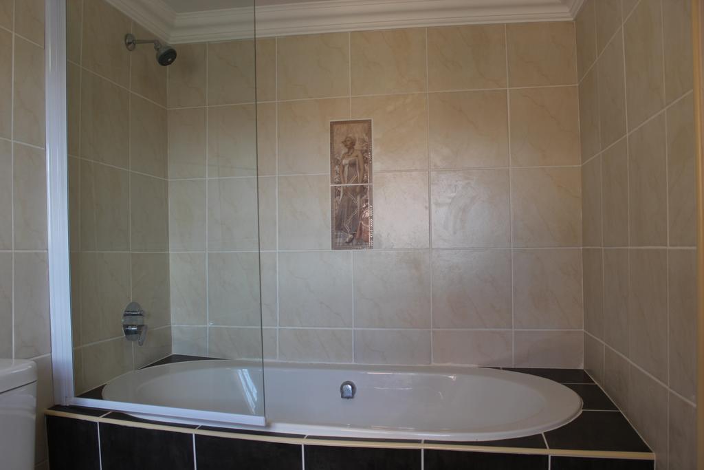 Blue Crane Guesthouse Масеру Экстерьер фото